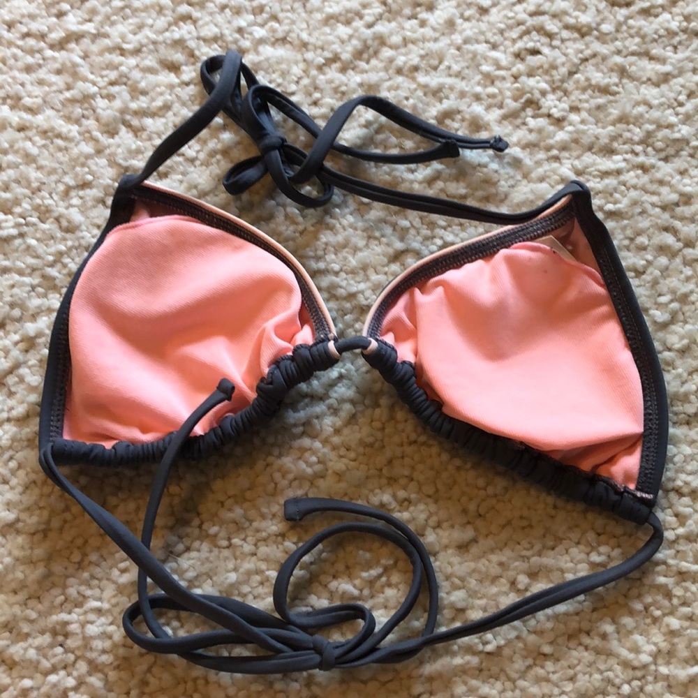 String Bikini - Picture 2 of 2